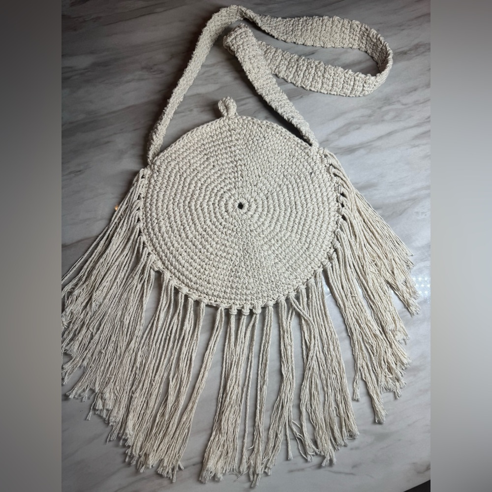 Boho Chic Handcrafted Crochet Shoulder Bag Excellent-Condition